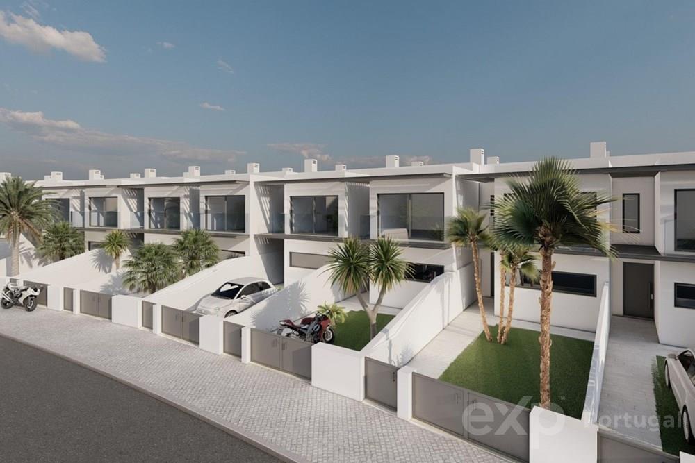 Modern 3-bedroom house in Olhão, Faro, Algarve, Portugal.