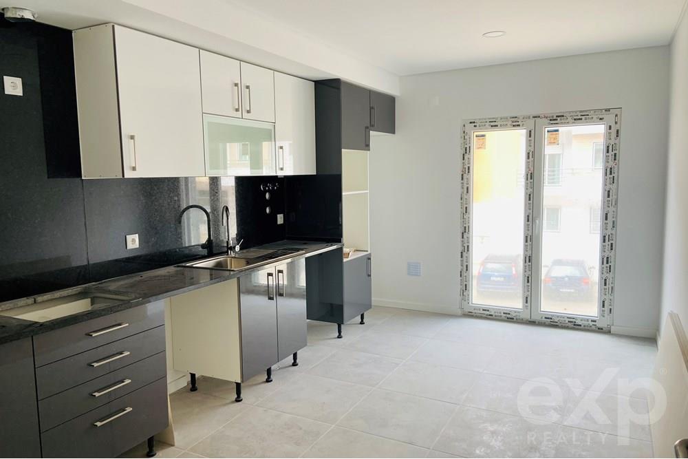 Apartamento T3 na Torre da Marinha - Seixal - Novo