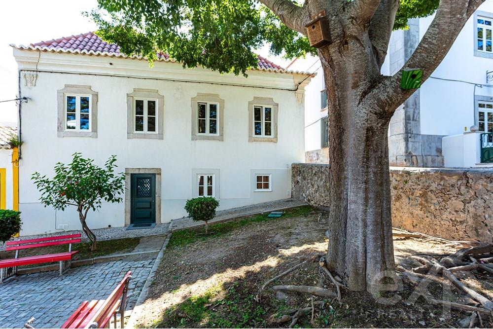 Charming Renovated 5-Bedroom Villa in the Historic Heart of Tavira