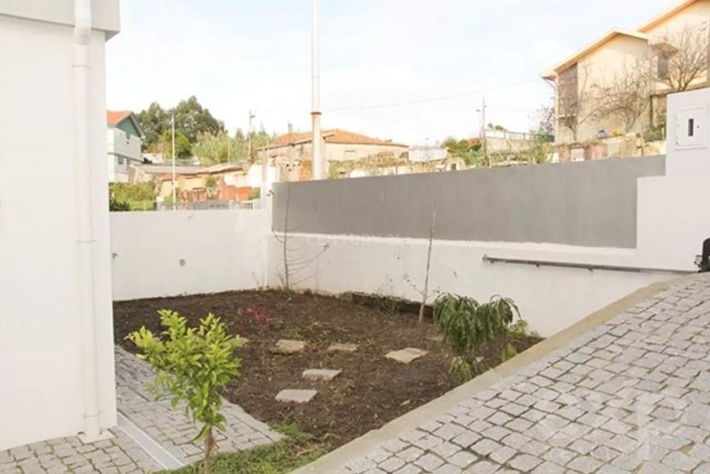 Moradia T6 em Aldoar, junto ao Parque da Cidade do Porto