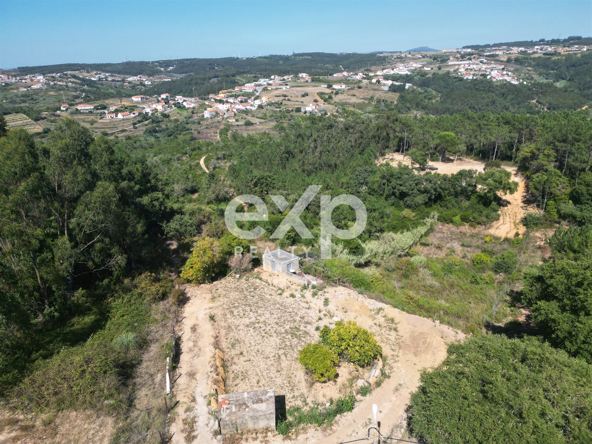 Magnificent plot of land of 7,937 m2, with stunning view, located in Ericeira.