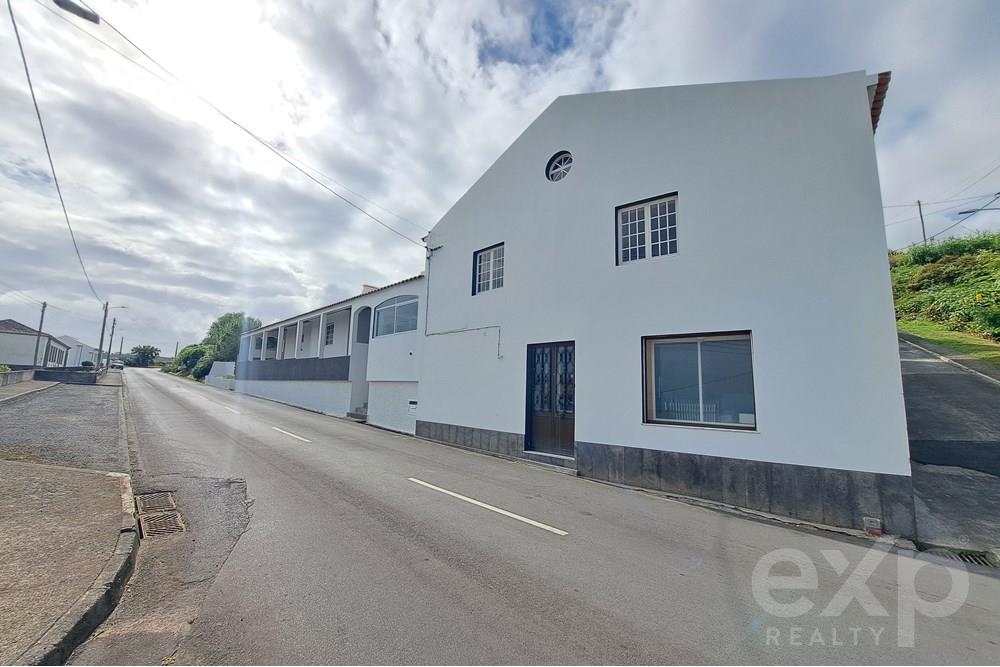 House in Santana, Nordeste with sea view