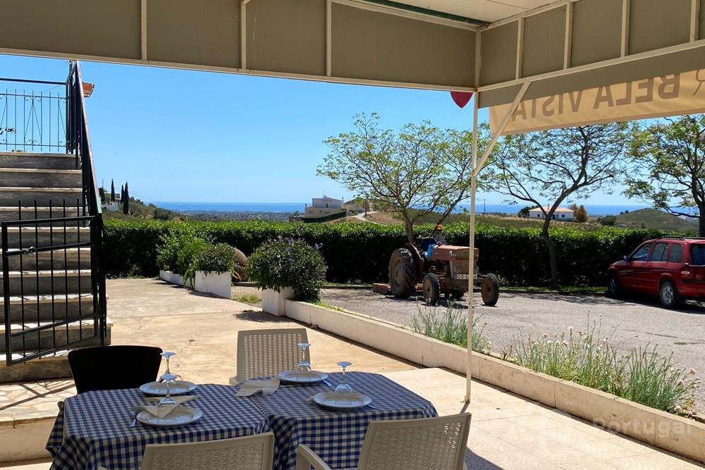 CAFÉ/ RESTAURANTE/ HABITAÇÃO - TAVIRA - ALGARVE