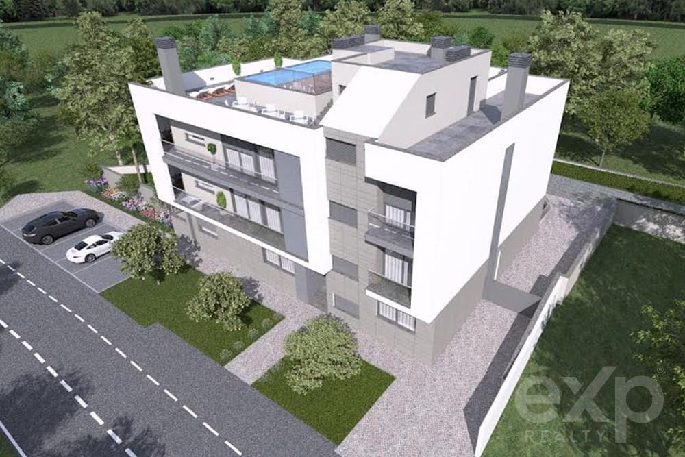 T2 APARTMENT WITH POOL, SAUNA, ELEVATOR, GARAGE AND GARDEN. (LOTE H)