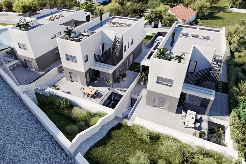 Land with fully approved license for construction of a four bedroom villa with communal pool in São Brás de Alportel.