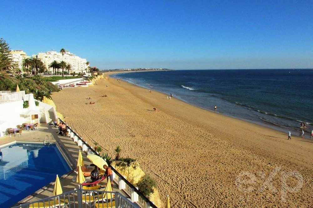 2 Bedroom Apartment in  ALBUFEIRA- OURA - ALGARVE -PORTUGAL