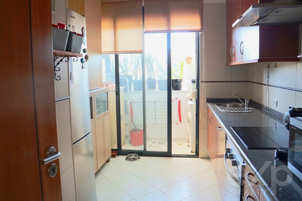 Apartamento T2 com garagem e piscina, Tavira