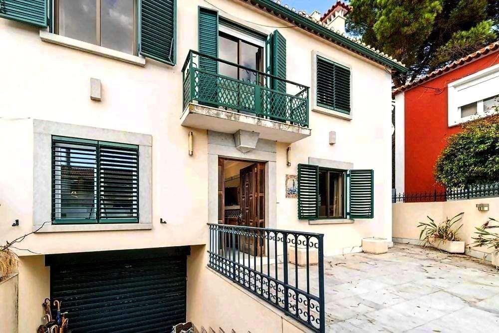 Villa in the center of Lisbon with 9 rooms and swimming pool