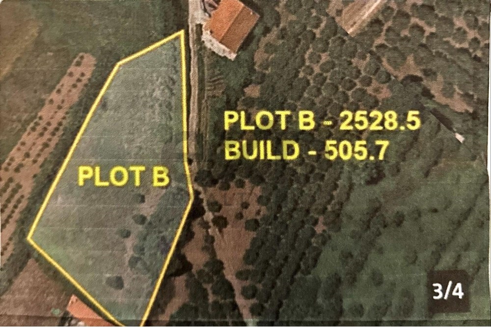 Oportunidade única para uma construção de 506 m² em um lote de 2528.5 m² localizado em Bombarral.