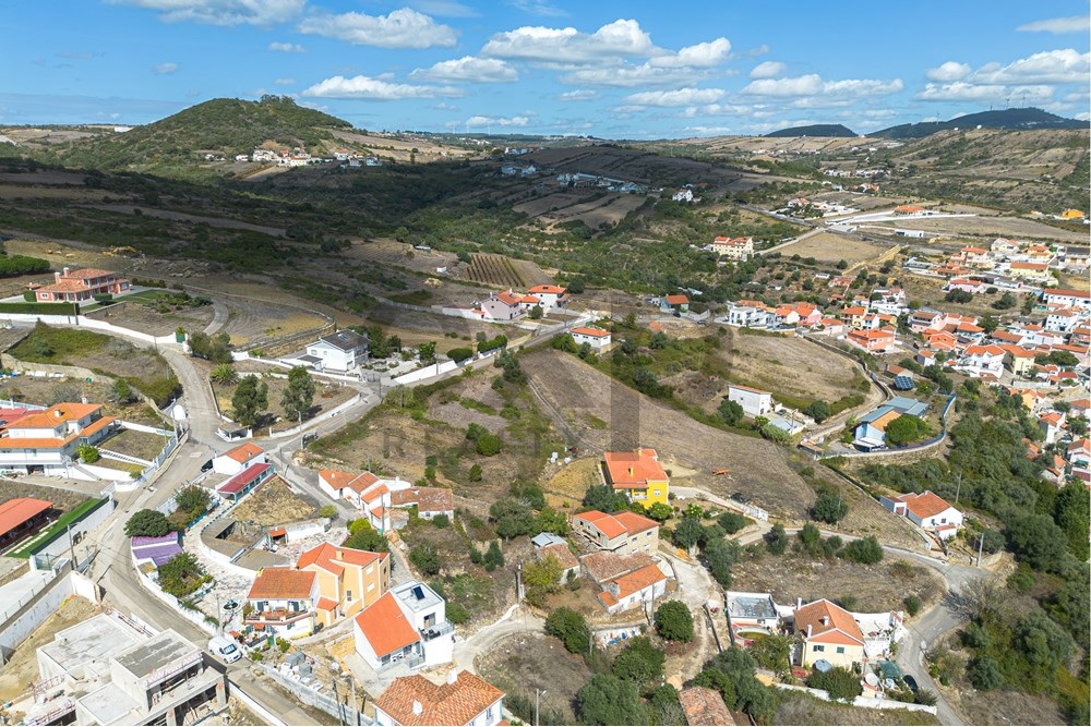 Terreno com  Incrível Potencial para Construção