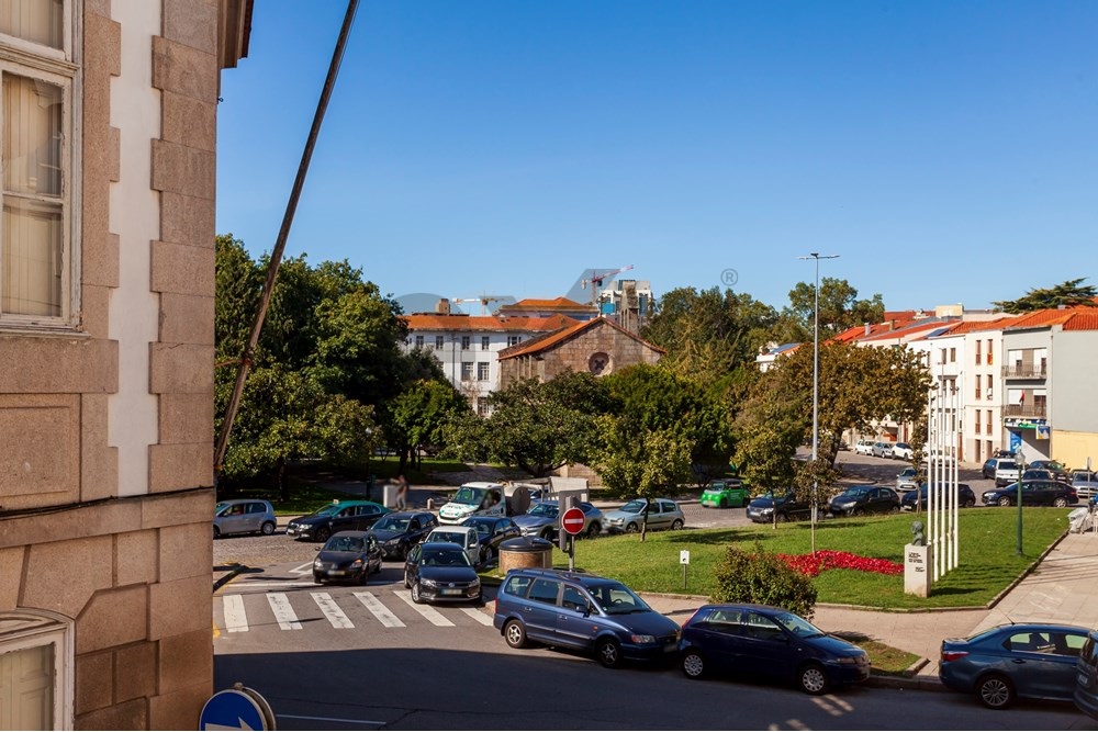 Apartamento T2 renovado em Cedofeita, Porto