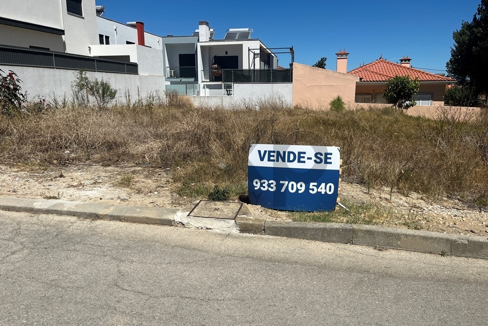 Terreno p/construção - Seixal - Redondos - Fernão Ferro