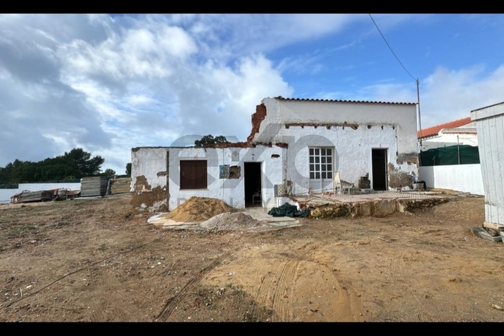 Terreno para construçao com projeto aprovado-Carvoeiro