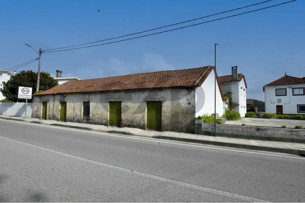 Discover the Perfect Stone-Built Project in São Miguel de Poiares