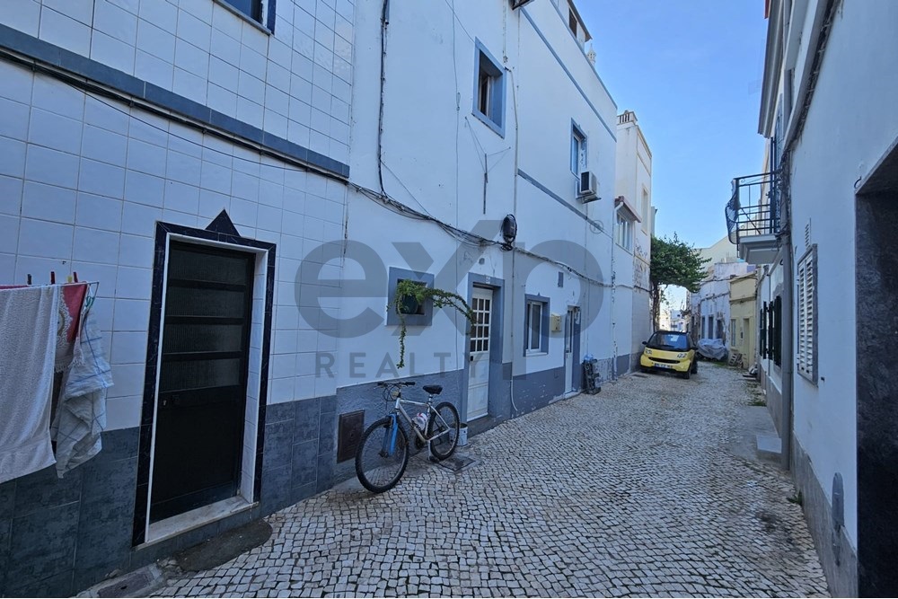 Moradia T1 na Zona da Barreta em Olhão, uma zona histórica e central