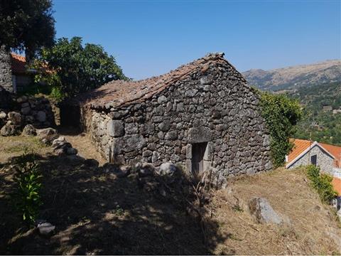 Detached house to restore T3